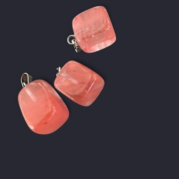 Cherry Quartz Pendant Necklace - Picture 5 of 5
